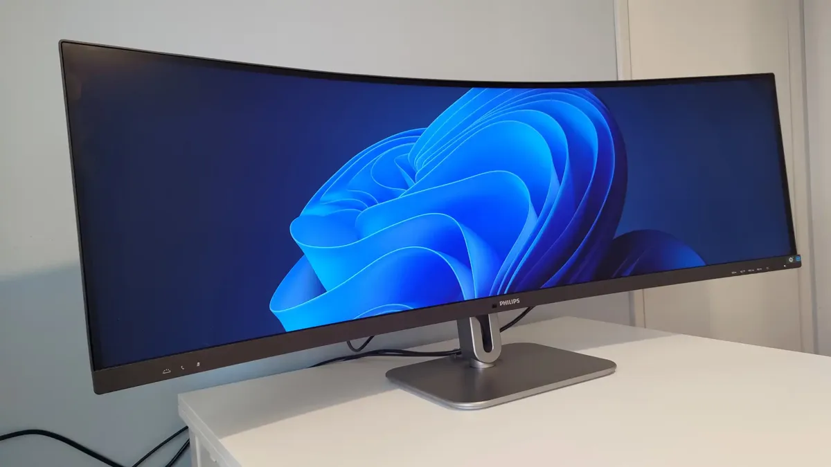 curved skärm